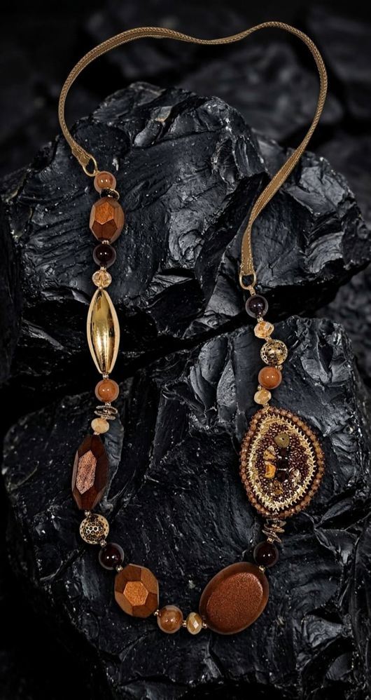 Hand Made Necklace_thumbnail_3